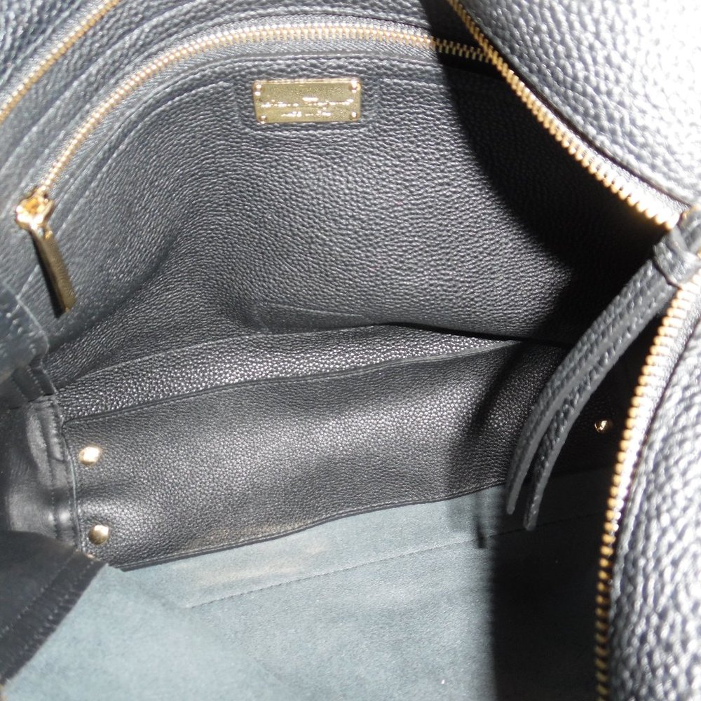 SOLD Salvatore Ferragamo Ally Pebble Leather Purse - Picture 5 of 8